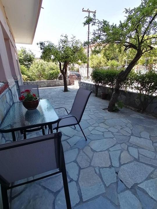 Sofia Guesthouse Nea Skioni Exterior foto